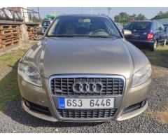 Audi A4 2.0 TDI 125kW  quattro Avant - 8