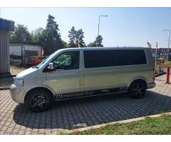 Volkswagen Transporter 2,5 TDI 96KW Long  Caravelle - 2