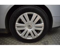 Volkswagen Passat 2,0 FSi HIGHLINE PR.SERVIS - 7