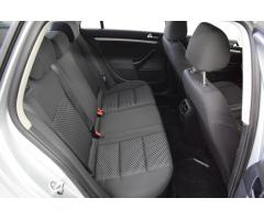 Volkswagen Golf 1,6 TDi PR.SERVIS,TOP STAV - 12