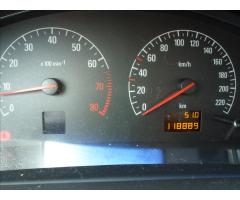 Opel Vectra 1,8 16V Comfort - 32