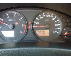 Nissan Navara 2,5 DCI  XE  King Cab 4WD - 25