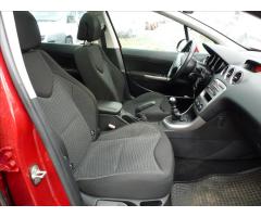 Peugeot 308 1,6 SW 16V 110KW/150k Premium  PANORAMA - 28