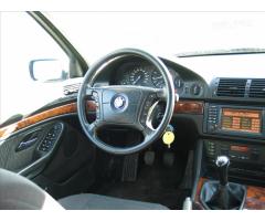 BMW Řada 5 2,2 i V6 E39  520i TOURING, - 31