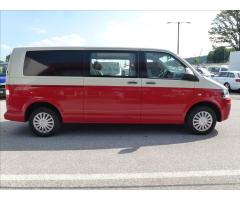 Volkswagen Transporter 2,0 TDI 5 míst červeno-bílá L2 - 6