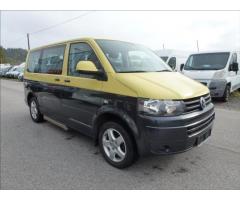 Volkswagen Caravelle 2,0 TDI 9 míst - 6