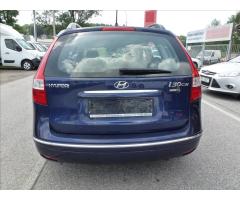 Hyundai i30 1,4 i CW Edition PLUS - 8