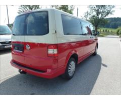 Volkswagen Transporter 2,0 TDI 5 míst červeno-bílá L2 - 8