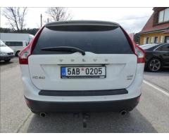 Volvo XC60 2,4 D5 Summum AWD 158KW - 9