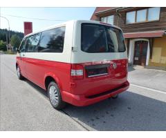 Volkswagen Transporter 2,0 TDI 5 míst červeno-bílá L2 - 10