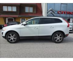 Volvo XC60 2,4 D5 Summum AWD 158KW - 12