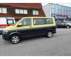 Volkswagen Caravelle 2,0 TDI 9 míst - 14