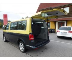 Volkswagen Caravelle 2,0 TDI 9 míst - 18