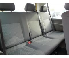 Volkswagen Caravelle 2,0 TDI 9 míst - 25