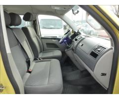 Volkswagen Caravelle 2,0 TDI 9 míst - 28