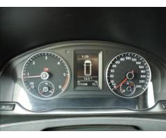 Volkswagen Caravelle 2,0 TDI 9 míst - 34