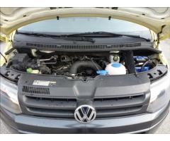 Volkswagen Caravelle 2,0 TDI 9 míst - 39