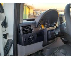 Mercedes-Benz Sprinter 2.2 216 L3H2 6míst klima č.52. - 8