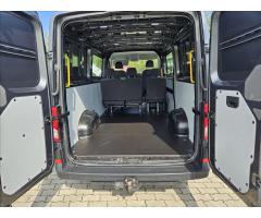 Volkswagen Crafter 2.0 L2H1 6 míst klima č.81. - 6