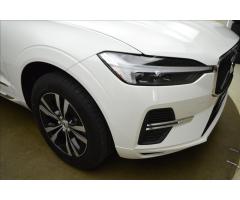 Volvo XC60 2,0 B4 145kW MOMENTUM PRO TZ - 42