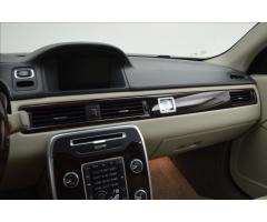 Volvo S80 2,4 D5 169kW AWD EXECUTIVE AT - 13