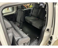 Volkswagen Caddy 1,6 TDi MAXI 7-MÍST HIGHLINE - 34