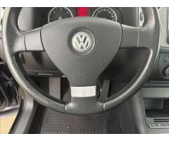 Volkswagen Tiguan 2,0 TDi 103kW 4X4 PANO KLIMA - 9