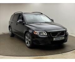 Volvo V50 1,6 D 80kW NEZ.TOP AC NOVÁ STK - 3