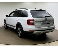 Škoda Octavia 2,0 TDi 135kW 4X4 DSG SCOUT CZ - 6