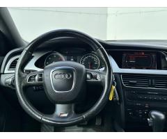 Audi A4 Avant 2,0 TDi S-line AT Navi Panorama - 16