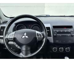 Mitsubishi Outlander 2,2 DI-D 4WD 7 Míst,Tažné,ČR - 15