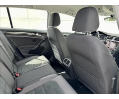 Volkswagen Golf 2,0 TDi DSG NAVI LED ZÁRUKA - 25