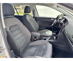 Volkswagen Golf 2,0 TDi DSG NAVI LED ZÁRUKA - 29