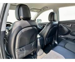 Hyundai ix35 2,0 CRDI 4x4 Aut.Klima,Kůže - 20