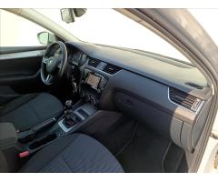 Škoda Octavia 1,6 TDi Navi,Aut.klima,Tempomat - 31