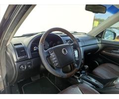 SsangYong Rexton 2,0 eXDi 4WD 7Míst Navi Kamera - 14