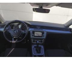 Volkswagen Passat 2,0 TDi REZERVOVÁNO DSG NAVI LED TEMPMAT - 15