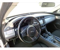 Jaguar XF 2,0 d AUTOMAT, NAVI, KAMERA - 13