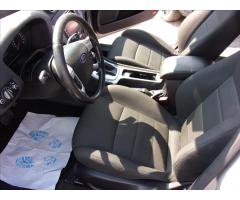 Ford Mondeo 2,2   TDCi TITANIUM AT !SERVIS! - 8