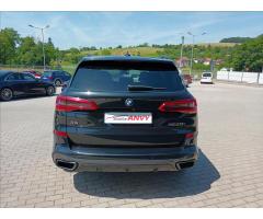 BMW X5 4,4 M50i xDrive AT,PANO,TAŽNÉ - 6