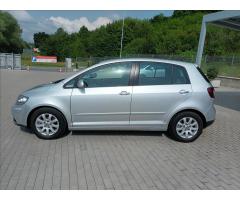 Volkswagen Golf Plus 1,6 i,75kw,KLIMA,VÝHŘEV,SERVISKA - 8