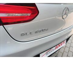 Mercedes-Benz GLC 2,1 220d,4MAT,AMG,TAŽNÉ - 52