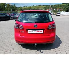 Volkswagen Golf Plus 1,6 TDI,66KW,SERVISKA,TAŽNÉ - 6