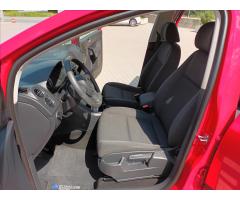 Volkswagen Golf Plus 1,6 TDI,66KW,SERVISKA,TAŽNÉ - 16