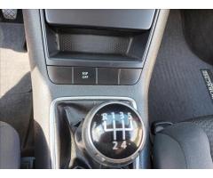 Volkswagen Golf Plus 1,6 TDI,66KW,SERVISKA,TAŽNÉ - 30