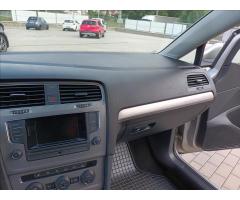 Volkswagen Golf 1,2 TSI,63KW,SERVISKA,KLIMA, - 13