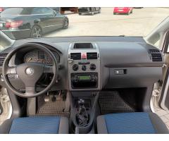 Volkswagen Touran 2,0 i,80kw,KLIMA,TAŽNÉ,SERVISKA - 11