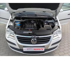 Volkswagen Touran 2,0 i,80kw,KLIMA,TAŽNÉ,SERVISKA - 26