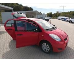 Toyota Yaris 1,0 VVT-i,51kw,Cool,SERVISKA - 9