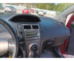 Toyota Yaris 1,0 VVT-i,51kw,Cool,SERVISKA - 13